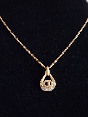 Christian Dior CD Logo Gold Plated Teardrop Pendant Necklace Crystal Accents